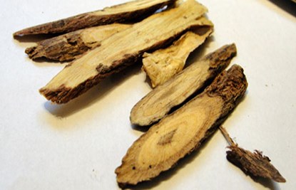 Cam thảo Mẹo hay trị viêm họng không dùng thuốc